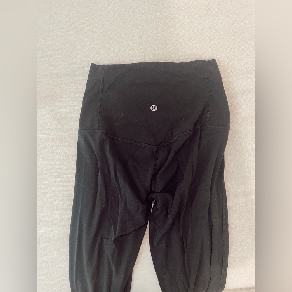 Lululemon Black Capri Leggings